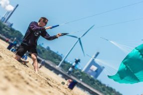 Powerkiten Scheveningen strand
