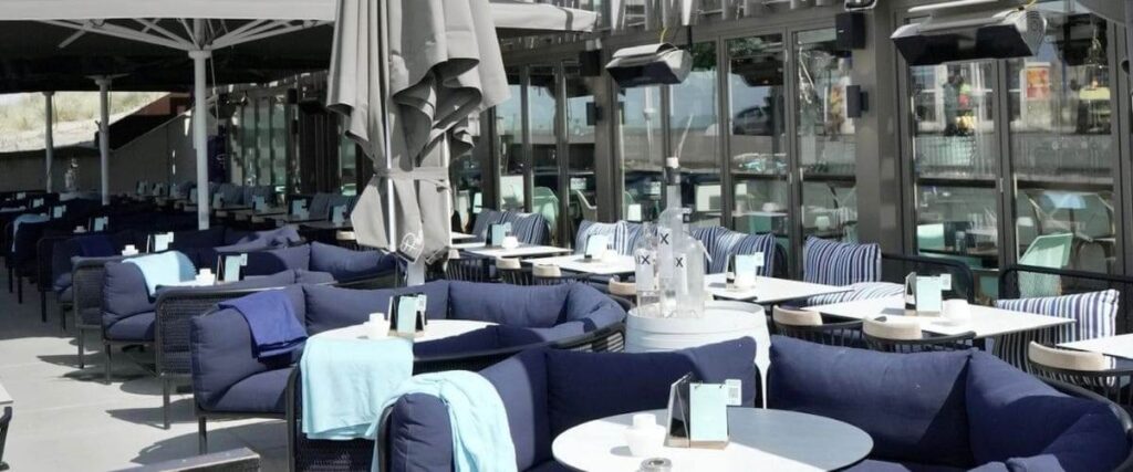 buitenbar bij pavarotti kijkduin