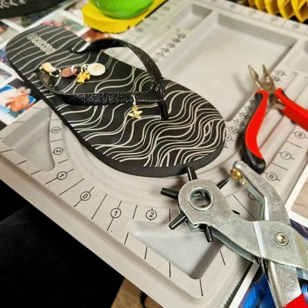 slippers-pimpen-met-edesteentjes-en-lintjes